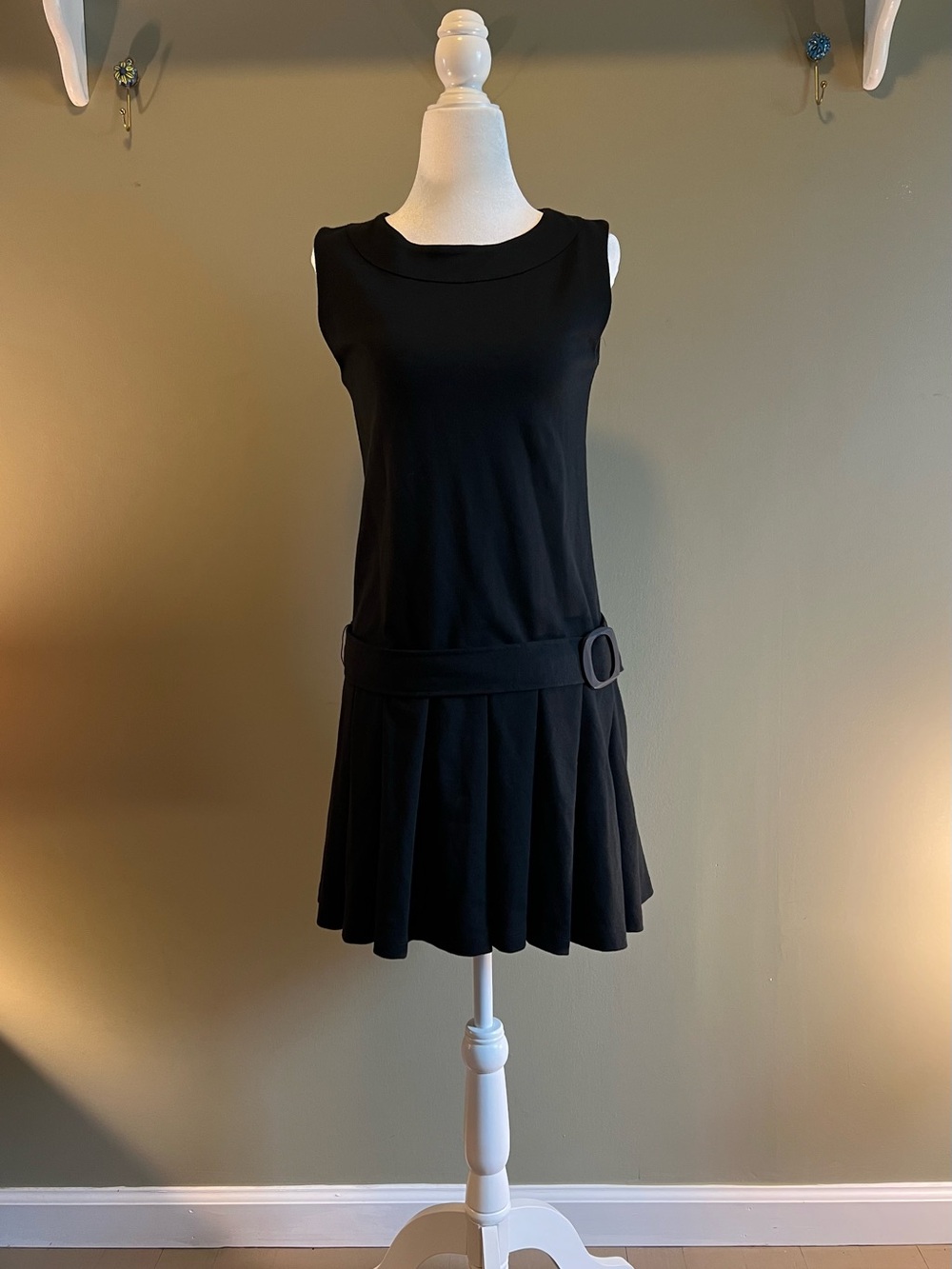 Zara Black Sleeveless Belted Pleated Mini‎ Dress